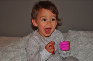 Que hacer en casos de atragantamiento de bebes y niños, bebes, como solucionar el atragantamiento en bebes y niños, maniobras de reanimación en bebes y niños, que hacer si se asfixia