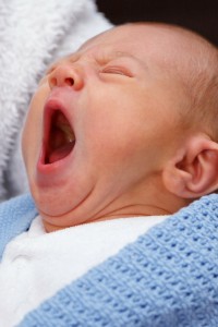 alimentacion frecuente en bebes con ictericia, como tratar la ictericia del bebe, enfermedades del higado en bebes